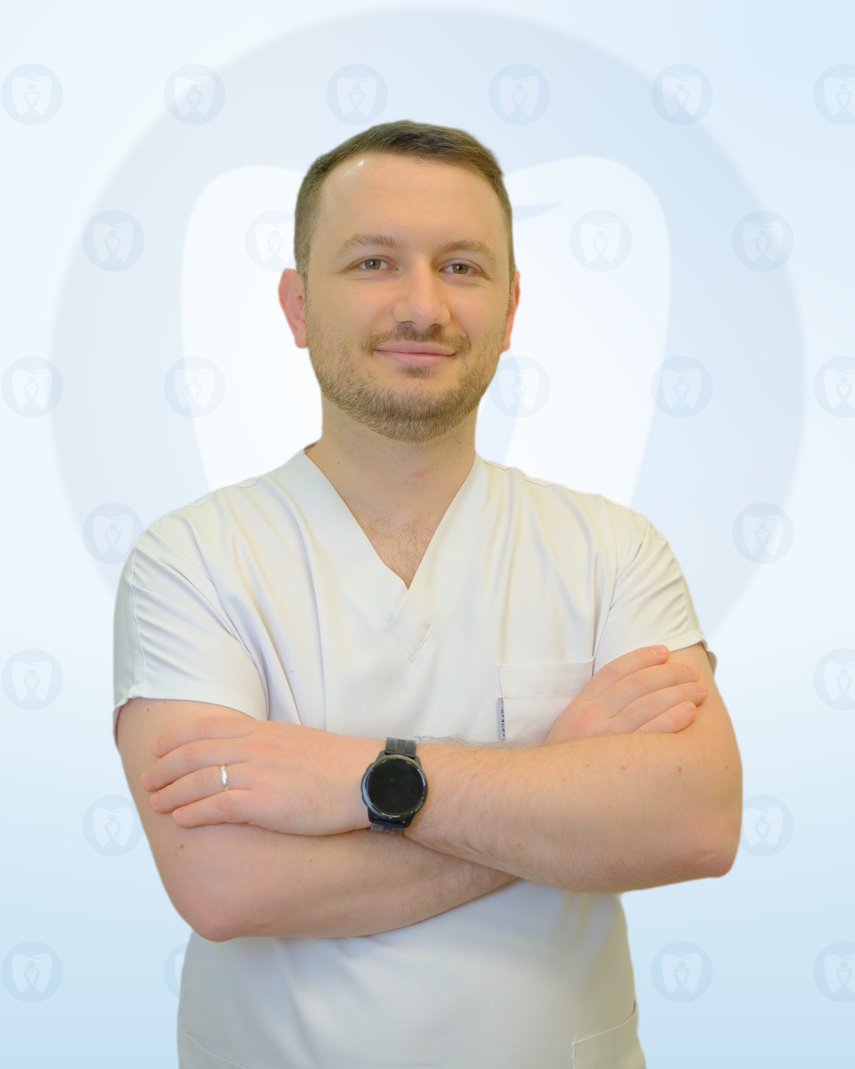 Dt. Abdulkadir Samast, dentist in Istanbul at İkon Dental (root canal treatment and aesthetic bonding)