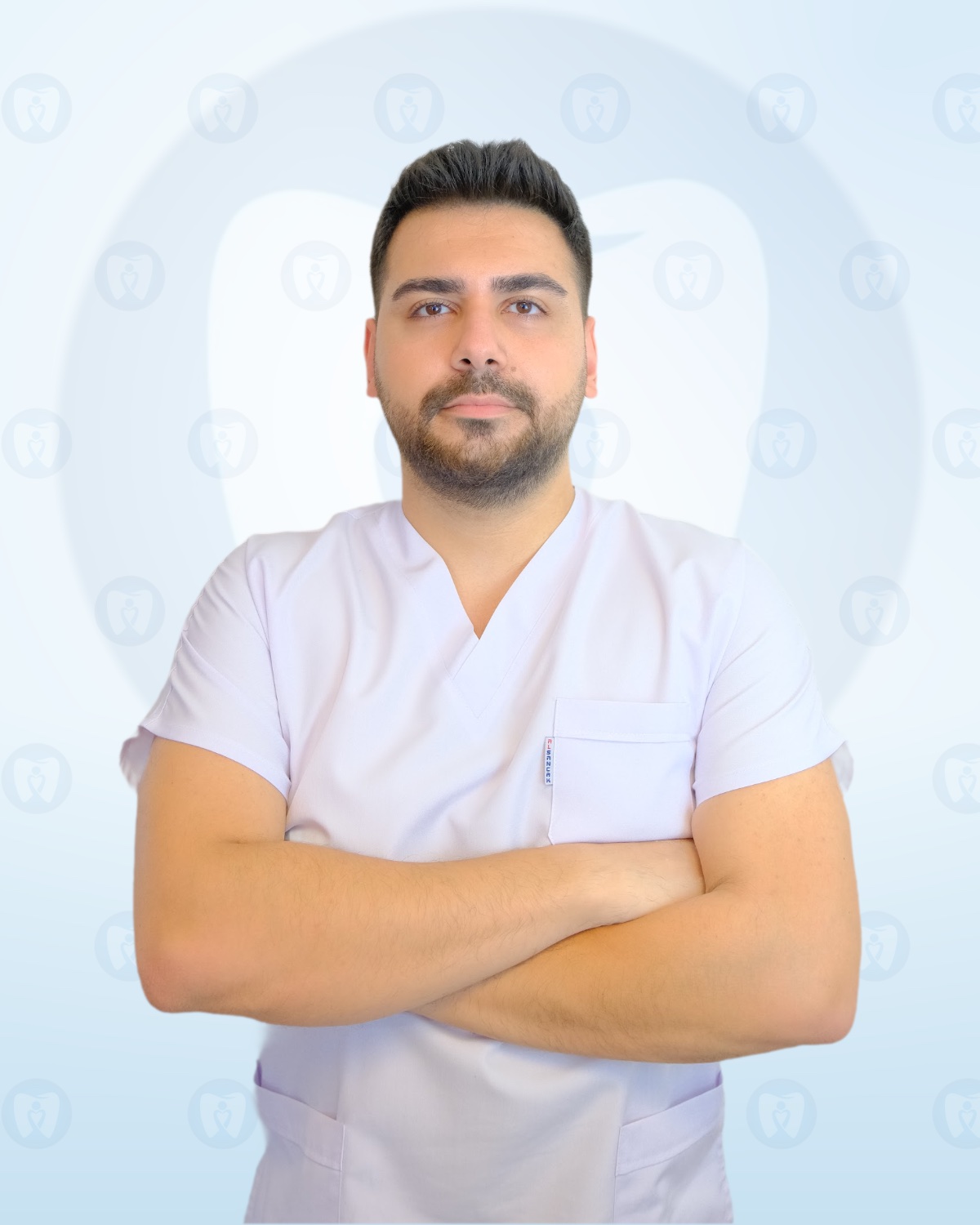 Dt. Erman Terzi, dentist in Istanbul at İkon Dental (children's and general dentistry)